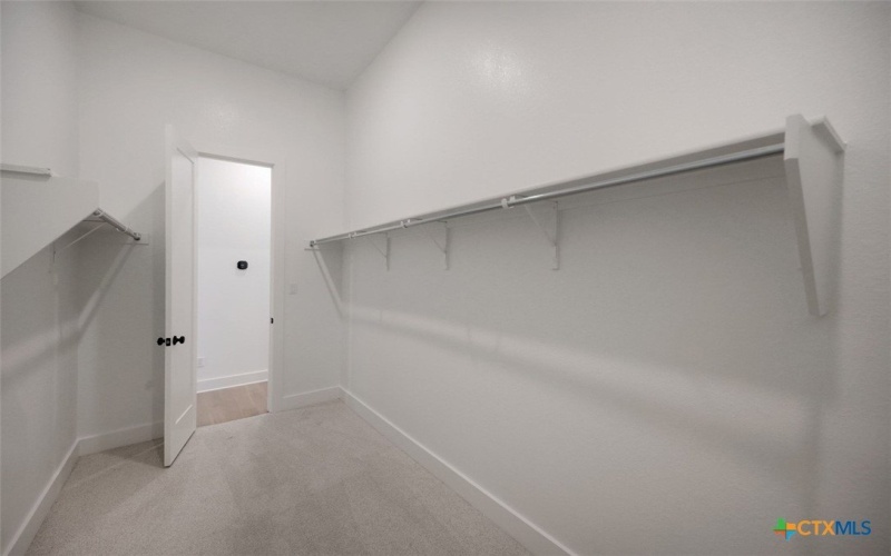 121 Cherokee Sedge Path, San Marcos, TX 78666, 4 Habitaciones Habitaciones , ,5 BañosBaños,Residential,En Venta,121 Cherokee Sedge Path,0,593903