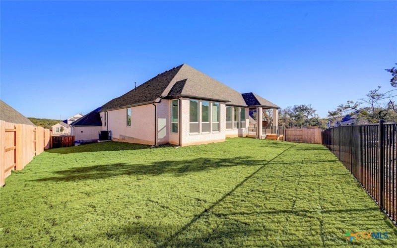 121 Cherokee Sedge Path, San Marcos, TX 78666, 4 Habitaciones Habitaciones , ,5 BañosBaños,Residential,En Venta,121 Cherokee Sedge Path,0,593903