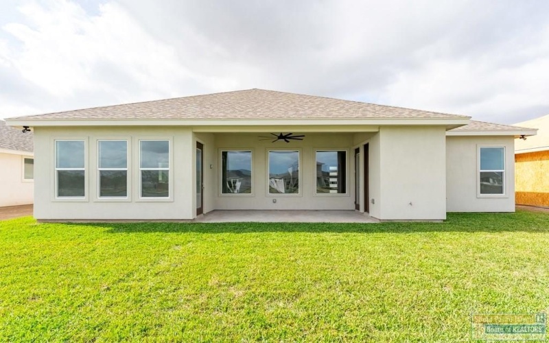 43 Arcos Gardens, Laguna Vista, TX 78578, 3 Bedrooms Bedrooms, ,2 BathroomsBathrooms,Residential,For Sale,43 Arcos Gardens,0,104337