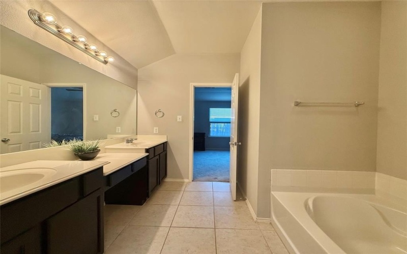 1131 Grimes Drive, Forney, TX 75126, 4 Habitaciones Habitaciones , ,2 BañosBaños,Residential,En Venta,1131 Grimes Drive,0,20911280