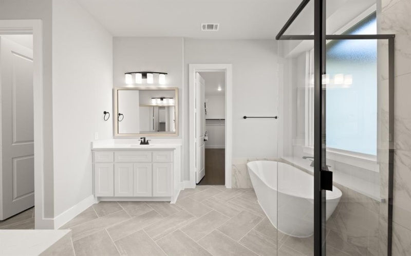 2561 Baypoint Drive, Grand Prairie, TX 75054, 5 Habitaciones Habitaciones , ,5 BañosBaños,Residential,En Venta,2561 Baypoint Drive,0,21071899