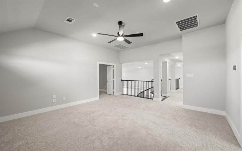 2561 Baypoint Drive, Grand Prairie, TX 75054, 5 Habitaciones Habitaciones , ,5 BañosBaños,Residential,En Venta,2561 Baypoint Drive,0,21071899