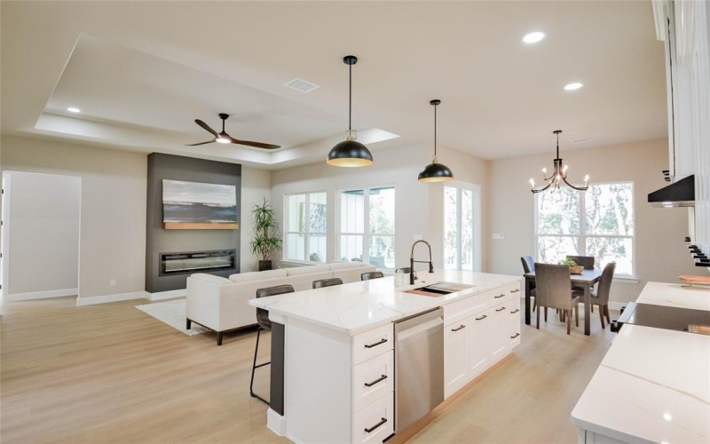 4906 Waterfield Drive, Granbury, TX 76048, 3 Bedrooms Bedrooms, ,2 BathroomsBathrooms,Residential,For Sale,4906 Waterfield Drive,0,21058300