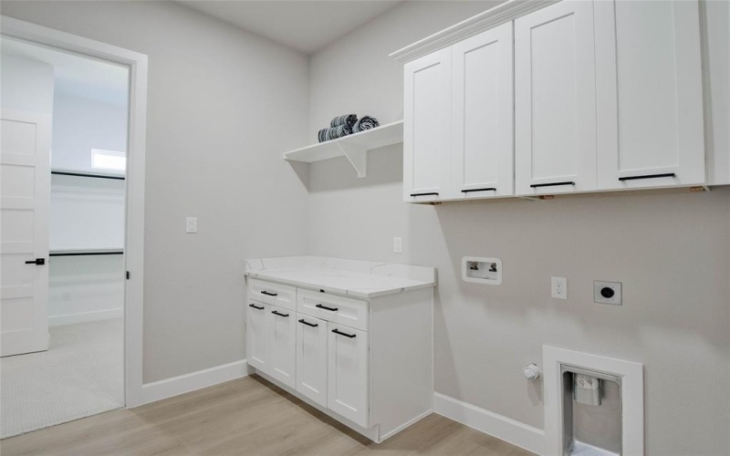 4906 Waterfield Drive, Granbury, TX 76048, 3 Bedrooms Bedrooms, ,2 BathroomsBathrooms,Residential,For Sale,4906 Waterfield Drive,0,21058300