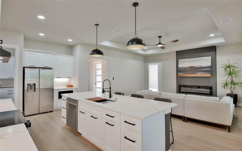 4906 Waterfield Drive, Granbury, TX 76048, 3 Bedrooms Bedrooms, ,2 BathroomsBathrooms,Residential,For Sale,4906 Waterfield Drive,0,21058300