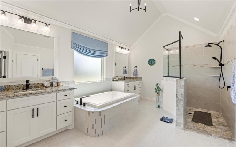 3004 Hazlewood Road, Granbury, TX 76049, 4 Bedrooms Bedrooms, ,3 BathroomsBathrooms,Residential,For Sale,3004 Hazlewood Road,0,21061250