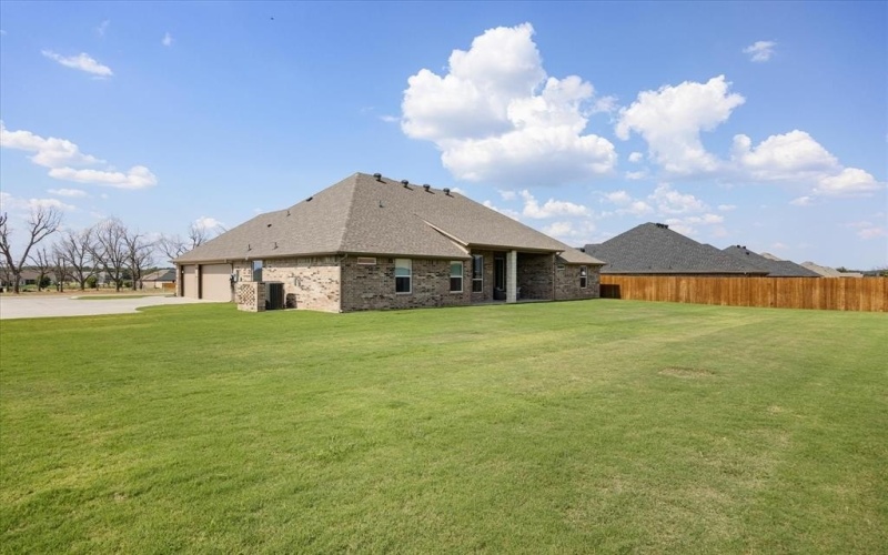 3004 Hazlewood Road, Granbury, TX 76049, 4 Bedrooms Bedrooms, ,3 BathroomsBathrooms,Residential,For Sale,3004 Hazlewood Road,0,21061250