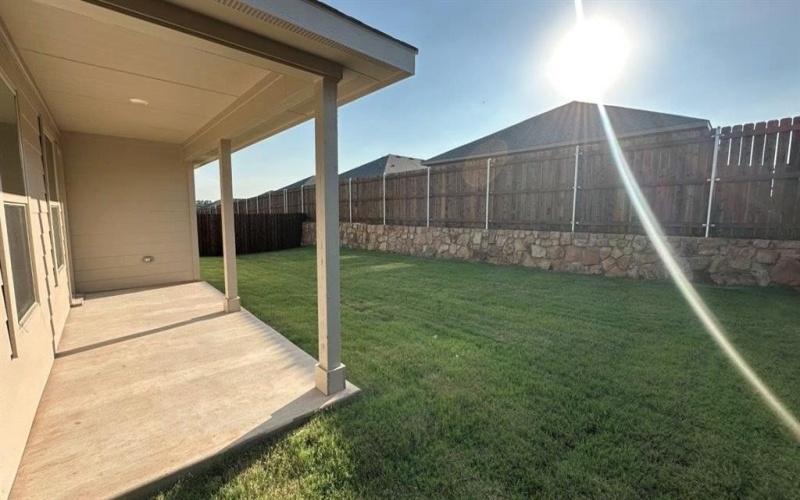 410 LUBBOCK Drive, Azle, TX 76020, 4 Habitaciones Habitaciones , ,2 BañosBaños,Residential,En Venta,410 LUBBOCK Drive,0,21069735