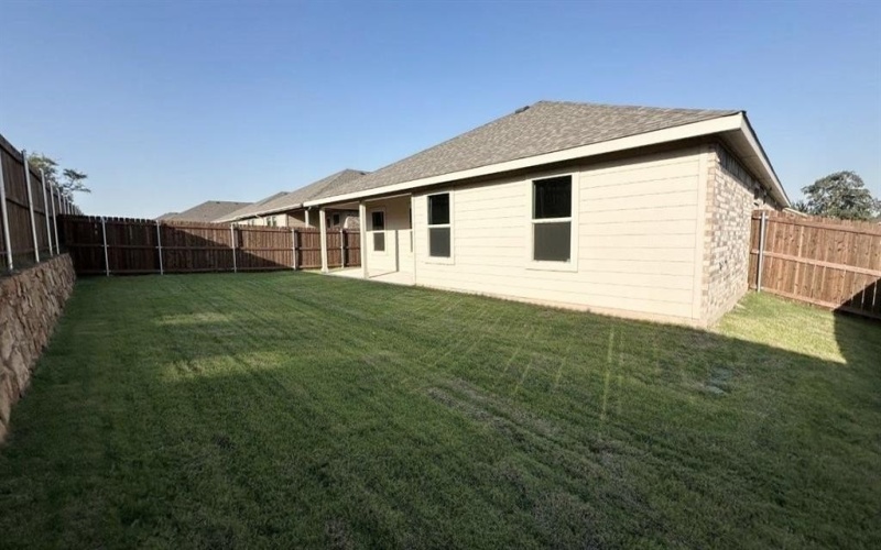 410 LUBBOCK Drive, Azle, TX 76020, 4 Habitaciones Habitaciones , ,2 BañosBaños,Residential,En Venta,410 LUBBOCK Drive,0,21069735