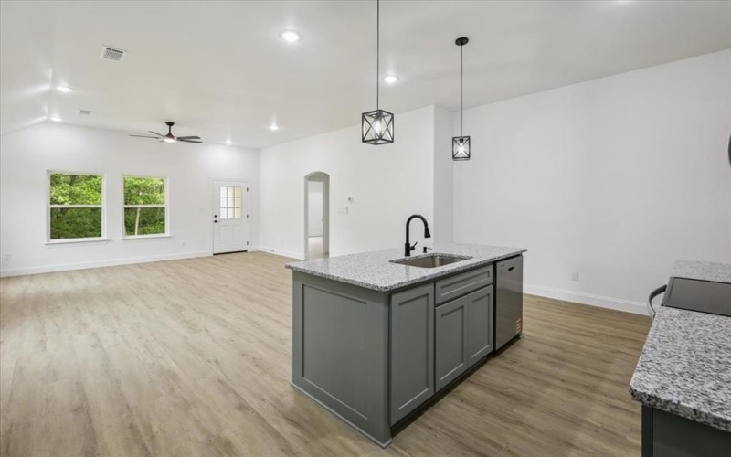 111 N Oak Street, Ector, TX 75439, 3 Bedrooms Bedrooms, ,2 BathroomsBathrooms,Residential,For Sale,111 N Oak Street,0,21071688