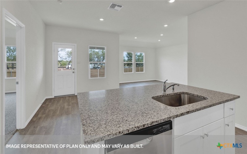 329 COTTONMOUTH Lane, Seguin, TX 78155, 3 Habitaciones Habitaciones , ,2 BañosBaños,Residential,En Venta,329 COTTONMOUTH Lane,0,593917