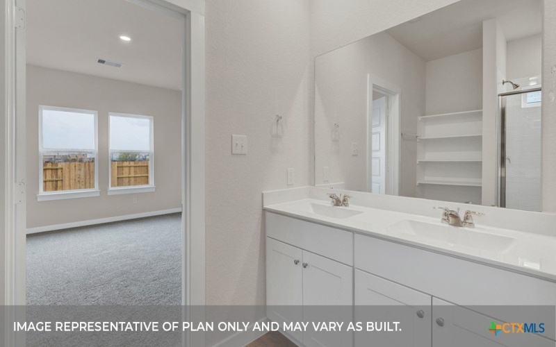 137 LAS LOMAS Drive, San Marcos, TX 78666, 4 Habitaciones Habitaciones , ,3 BañosBaños,Residential,En Venta,137 LAS LOMAS Drive,0,593928