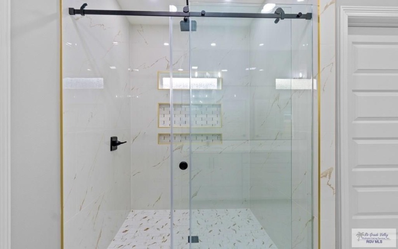 6219 QUEENS WOODS, BROWNSVILLE, TX 78526, 4 Bedrooms Bedrooms, ,3 BathroomsBathrooms,Residential,For Sale,6219 QUEENS WOODS,0,29768307