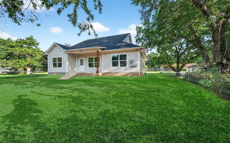 127 Graves Circle, Pottsboro, TX 75076, 3 Habitaciones Habitaciones , ,2 BañosBaños,Residential,En Venta,127 Graves Circle,0,21056044