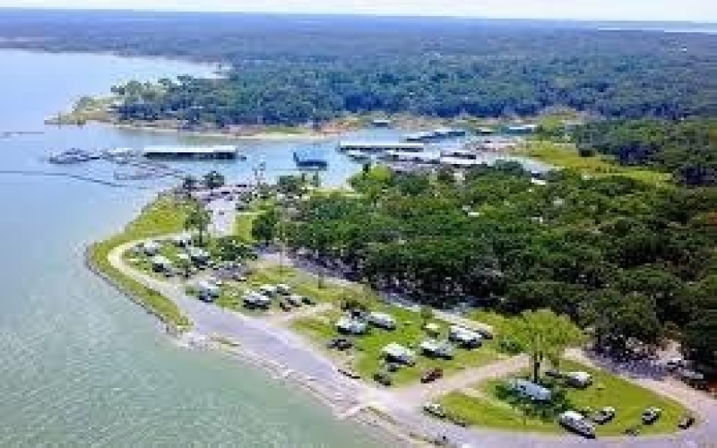 127 Graves Circle, Pottsboro, TX 75076, 3 Bedrooms Bedrooms, ,2 BathroomsBathrooms,Residential,For Sale,127 Graves Circle,0,21056044