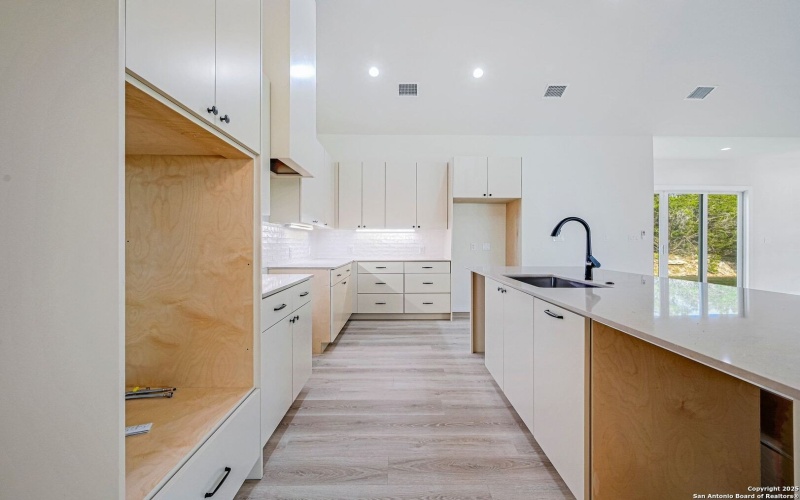 431 Lets Roll Drive, Fischer, TX 78623, 4 Habitaciones Habitaciones , ,3 BañosBaños,Residential,En Venta,431 Lets Roll Drive,0,1911217