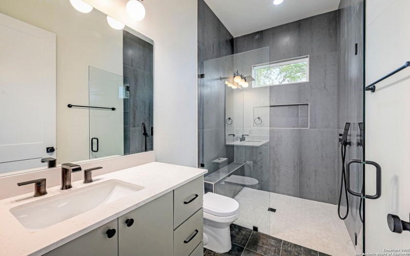 431 Lets Roll Drive, Fischer, TX 78623, 4 Habitaciones Habitaciones , ,3 BañosBaños,Residential,En Venta,431 Lets Roll Drive,0,1911217