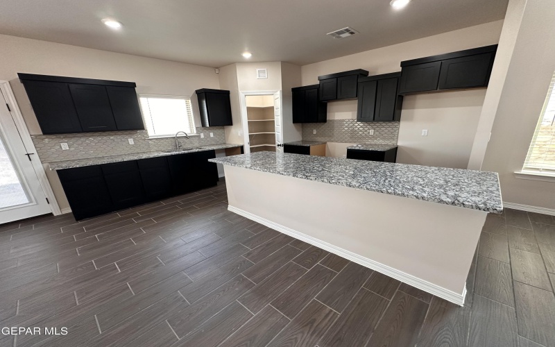 51005 DESERT CALICO Avenue, El Paso, TX 79934, 4 Habitaciones Habitaciones , ,1 BañoBaños,Residential,En Venta,51005 DESERT CALICO Avenue,0,931148