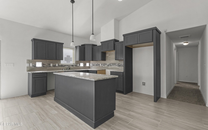 13853 Summer Story Avenue, El Paso, TX 79928, 4 Bedrooms Bedrooms, ,2 BathroomsBathrooms,Residential,For Sale,13853 Summer Story Avenue,0,931171
