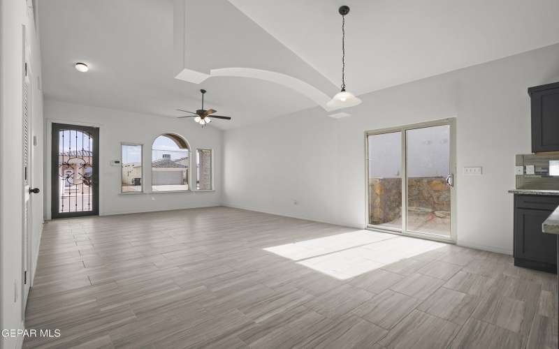 13853 Summer Story Avenue, El Paso, TX 79928, 4 Bedrooms Bedrooms, ,2 BathroomsBathrooms,Residential,For Sale,13853 Summer Story Avenue,0,931171