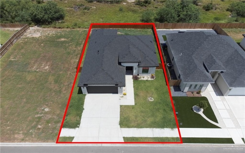 2304 N Revolution Street, Edinburg, TX 78541, 3 Bedrooms Bedrooms, ,2 BathroomsBathrooms,Residential,For Sale,2304 N Revolution Street,0,477061