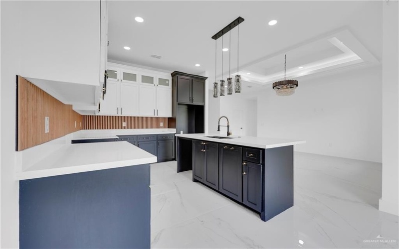 2304 N Revolution Street, Edinburg, TX 78541, 3 Bedrooms Bedrooms, ,2 BathroomsBathrooms,Residential,For Sale,2304 N Revolution Street,0,477061