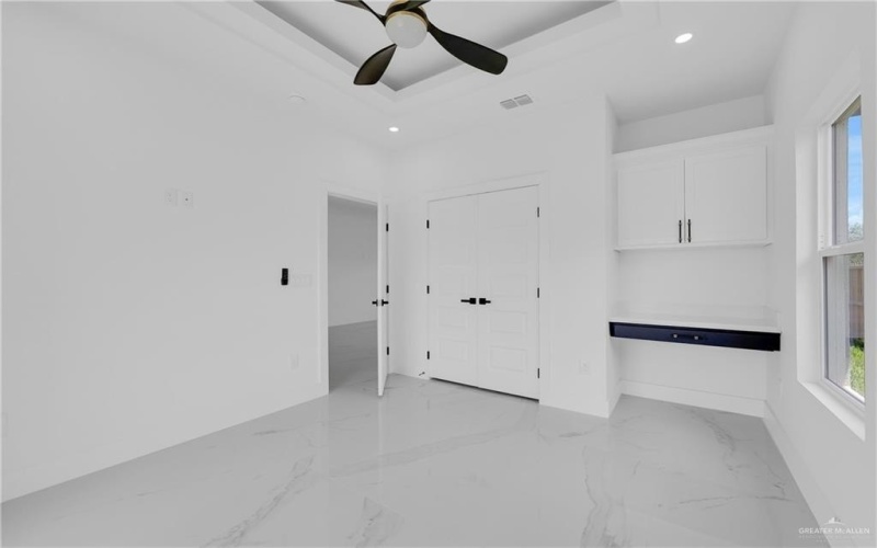 2304 N Revolution Street, Edinburg, TX 78541, 3 Bedrooms Bedrooms, ,2 BathroomsBathrooms,Residential,For Sale,2304 N Revolution Street,0,477061