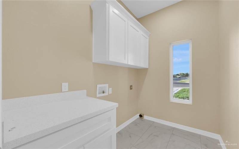 908 Bella Avenue, Alamo, TX 78516, 3 Bedrooms Bedrooms, ,2 BathroomsBathrooms,Residential,For Sale,908 Bella Avenue,0,482038