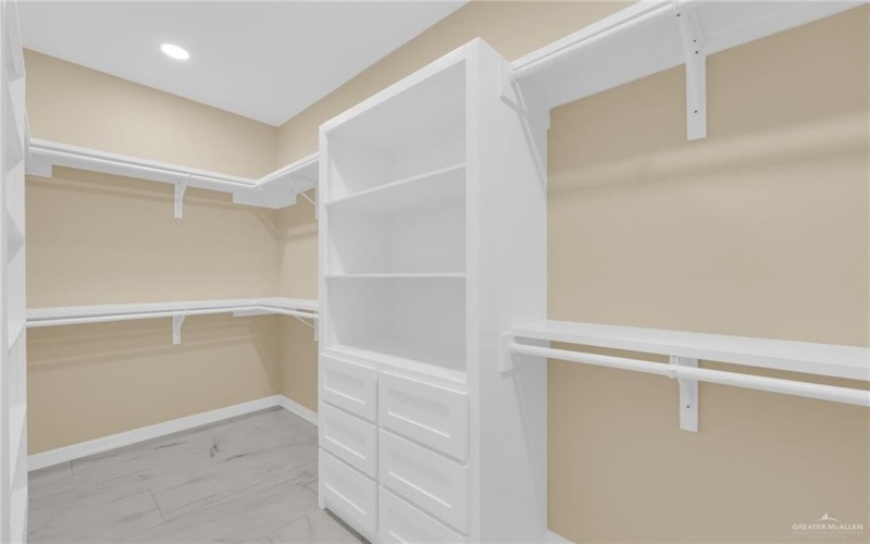 908 Bella Avenue, Alamo, TX 78516, 3 Bedrooms Bedrooms, ,2 BathroomsBathrooms,Residential,For Sale,908 Bella Avenue,0,482038