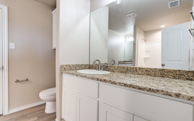 936 E Municipal Drive, Lubbock, TX 79403, 3 Bedrooms Bedrooms, ,2 BathroomsBathrooms,Residential,For Sale,936 E Municipal Drive,0,202561158