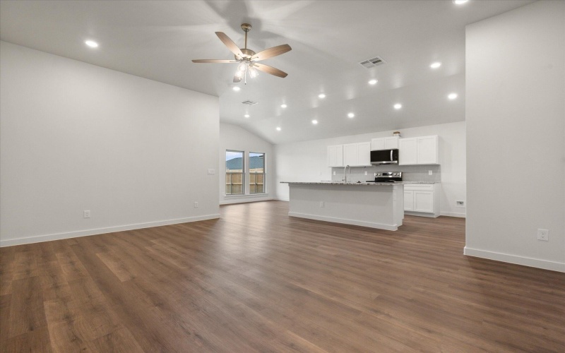 1624 N Clinton Avenue, Lubbock, TX 79416, 3 Habitaciones Habitaciones , ,2 BañosBaños,Residential,En Venta,1624 N Clinton Avenue,0,202561174