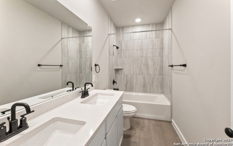 735 Langston Ln, New Braunfels, TX 78130, 4 Bedrooms Bedrooms, ,3 BathroomsBathrooms,Residential,For Sale,735 Langston Ln,0,1874836