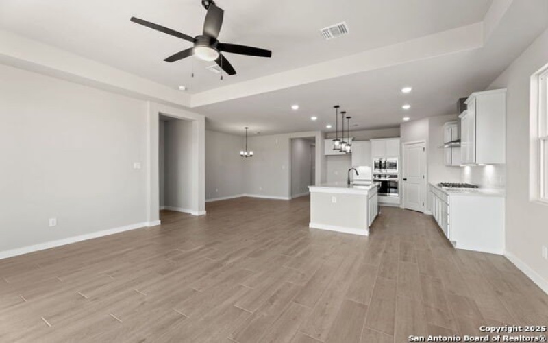 16510 Red Pine, Elmendorf, TX 78112, 4 Bedrooms Bedrooms, ,2 BathroomsBathrooms,Residential,For Sale,16510 Red Pine,0,1886531