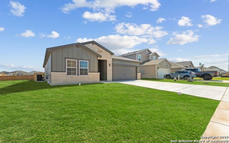 16510 Red Pine, Elmendorf, TX 78112, 4 Bedrooms Bedrooms, ,2 BathroomsBathrooms,Residential,For Sale,16510 Red Pine,0,1886531