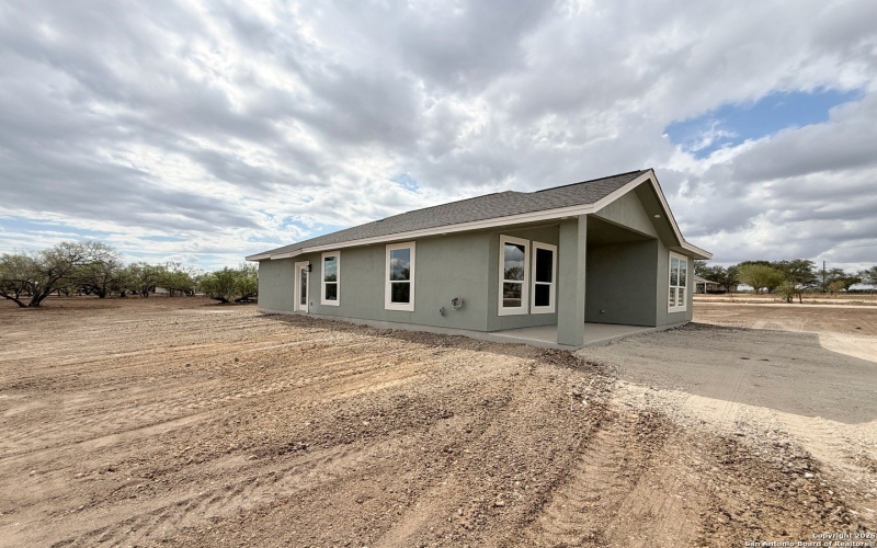 1416 Corgey Rd., Pleasanton, TX 78064, 3 Bedrooms Bedrooms, ,2 BathroomsBathrooms,Residential,For Sale,1416 Corgey Rd.,0,1911381