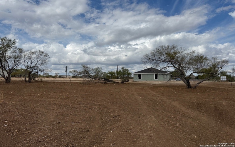 1416 Corgey Rd., Pleasanton, TX 78064, 3 Bedrooms Bedrooms, ,2 BathroomsBathrooms,Residential,For Sale,1416 Corgey Rd.,0,1911381