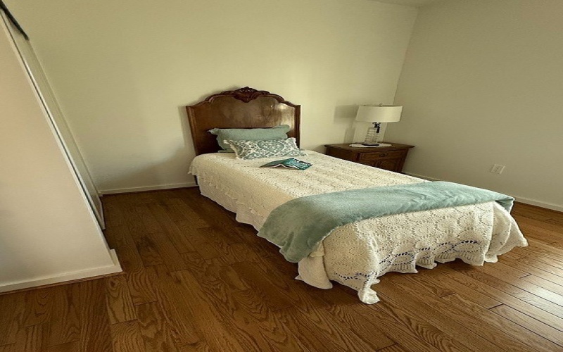 504 North Lake Avenue, Eagle Lake, TX 77434, 3 Bedrooms Bedrooms, ,2 BathroomsBathrooms,Residential,For Sale,504 North Lake Avenue,0,153416