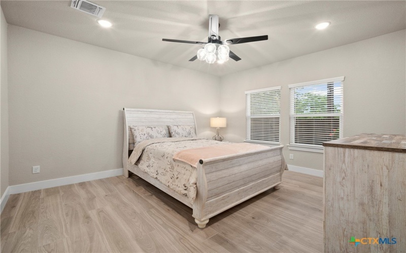 5338 Howard Street, San Antonio, TX 78212, 4 Bedrooms Bedrooms, ,3 BathroomsBathrooms,Residential,For Sale,5338 Howard Street,0,593911