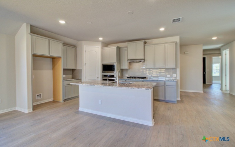 1661 Couser Avenue, New Braunfels, TX 78132, 3 Bedrooms Bedrooms, ,2 BathroomsBathrooms,Residential,For Sale,1661 Couser Avenue,0,593978