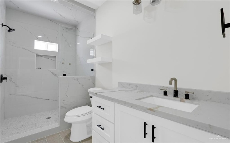 1047 Nina Avenue, Alamo, TX 78516, 3 Bedrooms Bedrooms, ,2 BathroomsBathrooms,Residential,For Sale,1047 Nina Avenue,0,481828