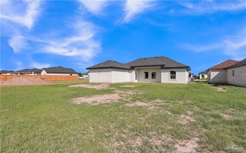 1047 Nina Avenue, Alamo, TX 78516, 3 Bedrooms Bedrooms, ,2 BathroomsBathrooms,Residential,For Sale,1047 Nina Avenue,0,481828