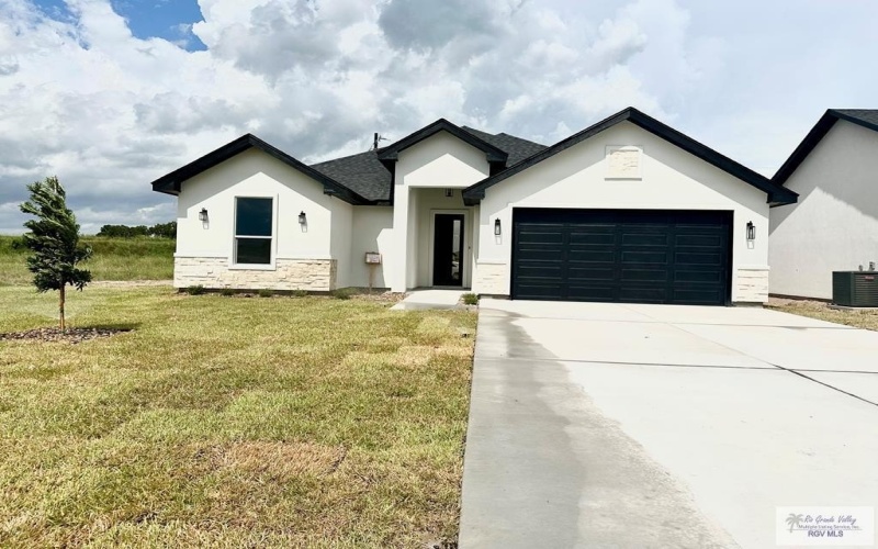 2004 CHARITY CIR, LA FERIA, TX 78559, 3 Habitaciones Habitaciones , ,2 BañosBaños,Residential,En Venta,2004 CHARITY CIR,0,29767594