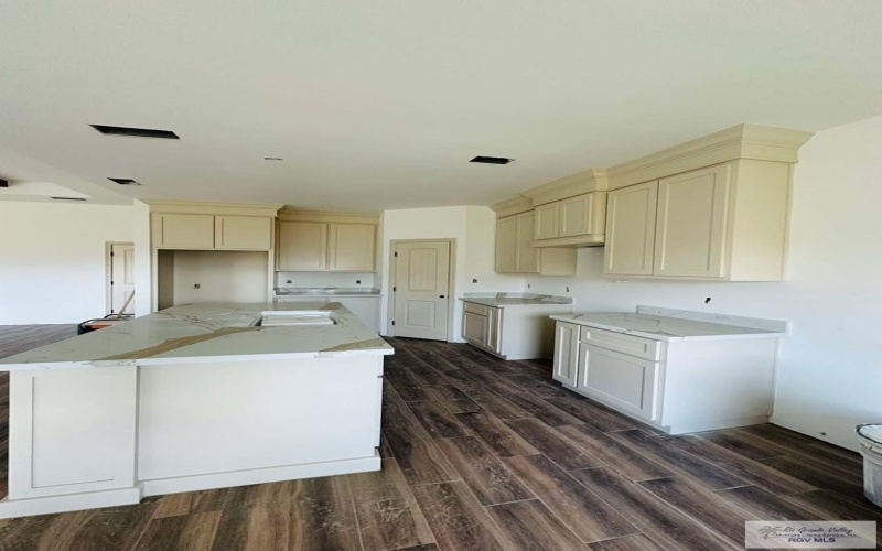 8801 SANDPIPER DR, HARLINGEN, TX 78552, 3 Bedrooms Bedrooms, ,2 BathroomsBathrooms,Residential,For Sale,8801 SANDPIPER DR,0,29768004