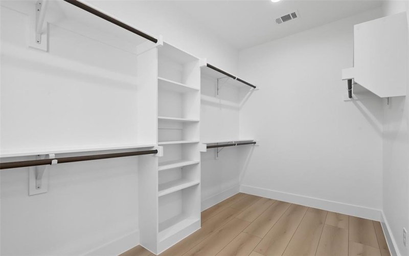 1906 Leath Street, Dallas, TX 75212, 3 Bedrooms Bedrooms, ,3 BathroomsBathrooms,Residential,For Sale,1906 Leath Street,0,21060479
