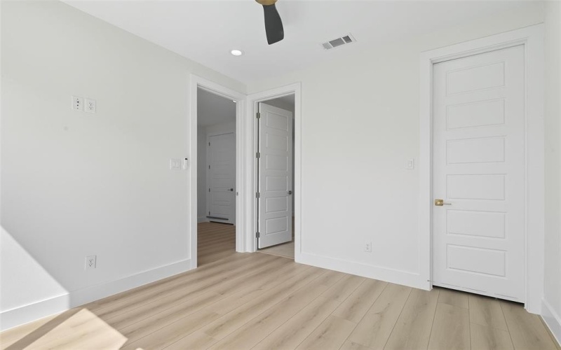 1906 Leath Street, Dallas, TX 75212, 3 Bedrooms Bedrooms, ,3 BathroomsBathrooms,Residential,For Sale,1906 Leath Street,0,21060479