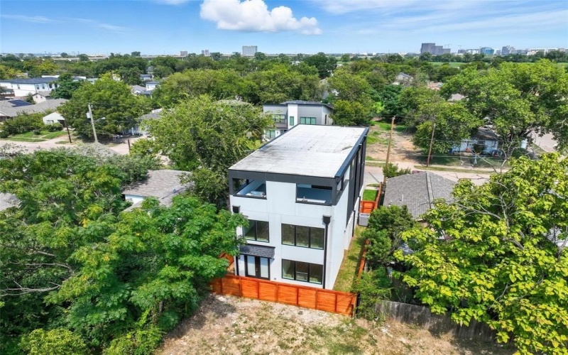 1906 Leath Street, Dallas, TX 75212, 3 Bedrooms Bedrooms, ,3 BathroomsBathrooms,Residential,For Sale,1906 Leath Street,0,21060479