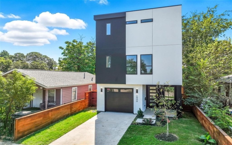 1906 Leath Street, Dallas, TX 75212, 3 Bedrooms Bedrooms, ,3 BathroomsBathrooms,Residential,For Sale,1906 Leath Street,0,21060479