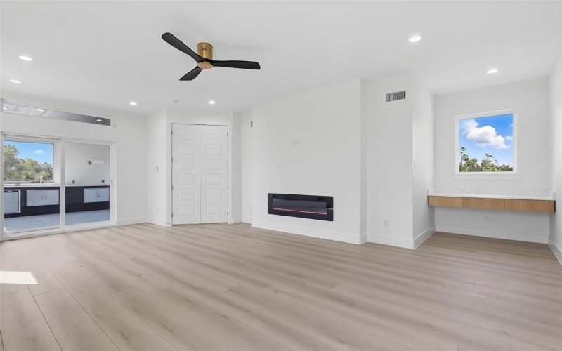 1906 Leath Street, Dallas, TX 75212, 3 Bedrooms Bedrooms, ,3 BathroomsBathrooms,Residential,For Sale,1906 Leath Street,0,21060479