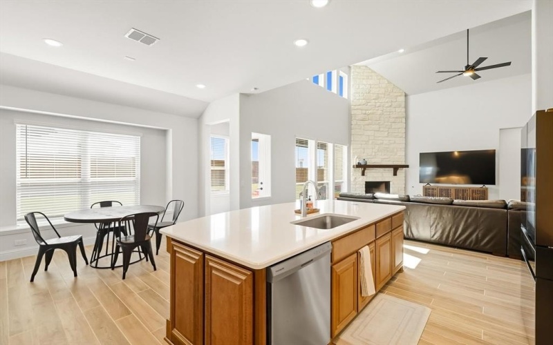 1220 Dove Haven Drive, Justin, TX 76247, 4 Habitaciones Habitaciones , ,3 BañosBaños,Residential,En Venta,1220 Dove Haven Drive,0,21063901