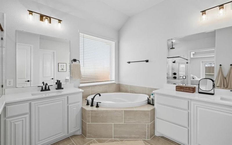 1220 Dove Haven Drive, Justin, TX 76247, 4 Habitaciones Habitaciones , ,3 BañosBaños,Residential,En Venta,1220 Dove Haven Drive,0,21063901